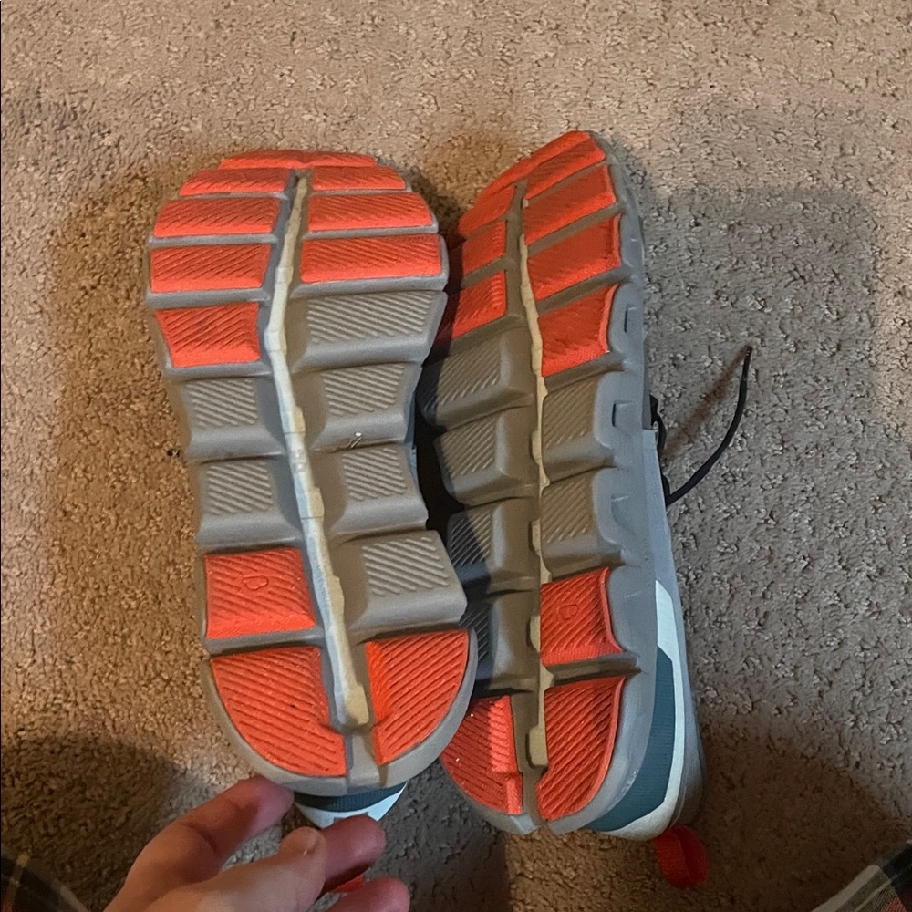 On Running Women’s Gray and Red Athletic Shoes - Picture 2 of 3
